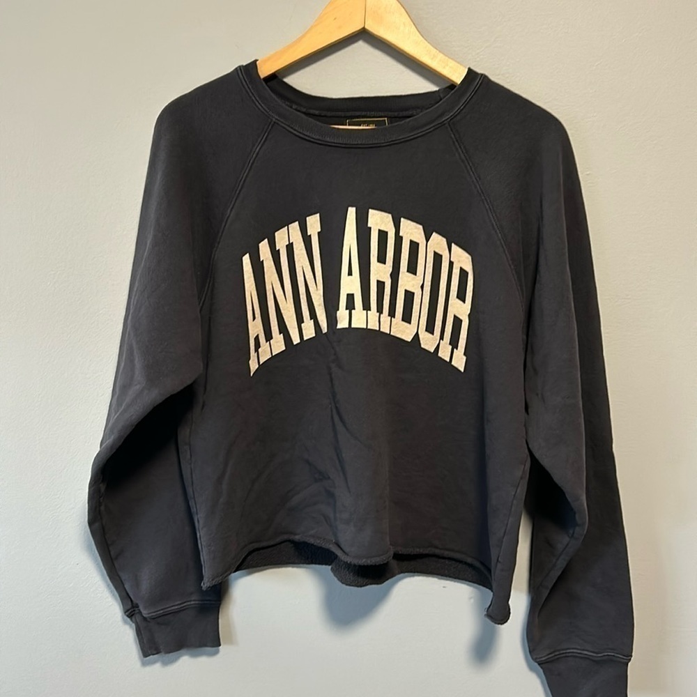 RETROBRAND Ann Arbor Academia Coastal Crewneck Small